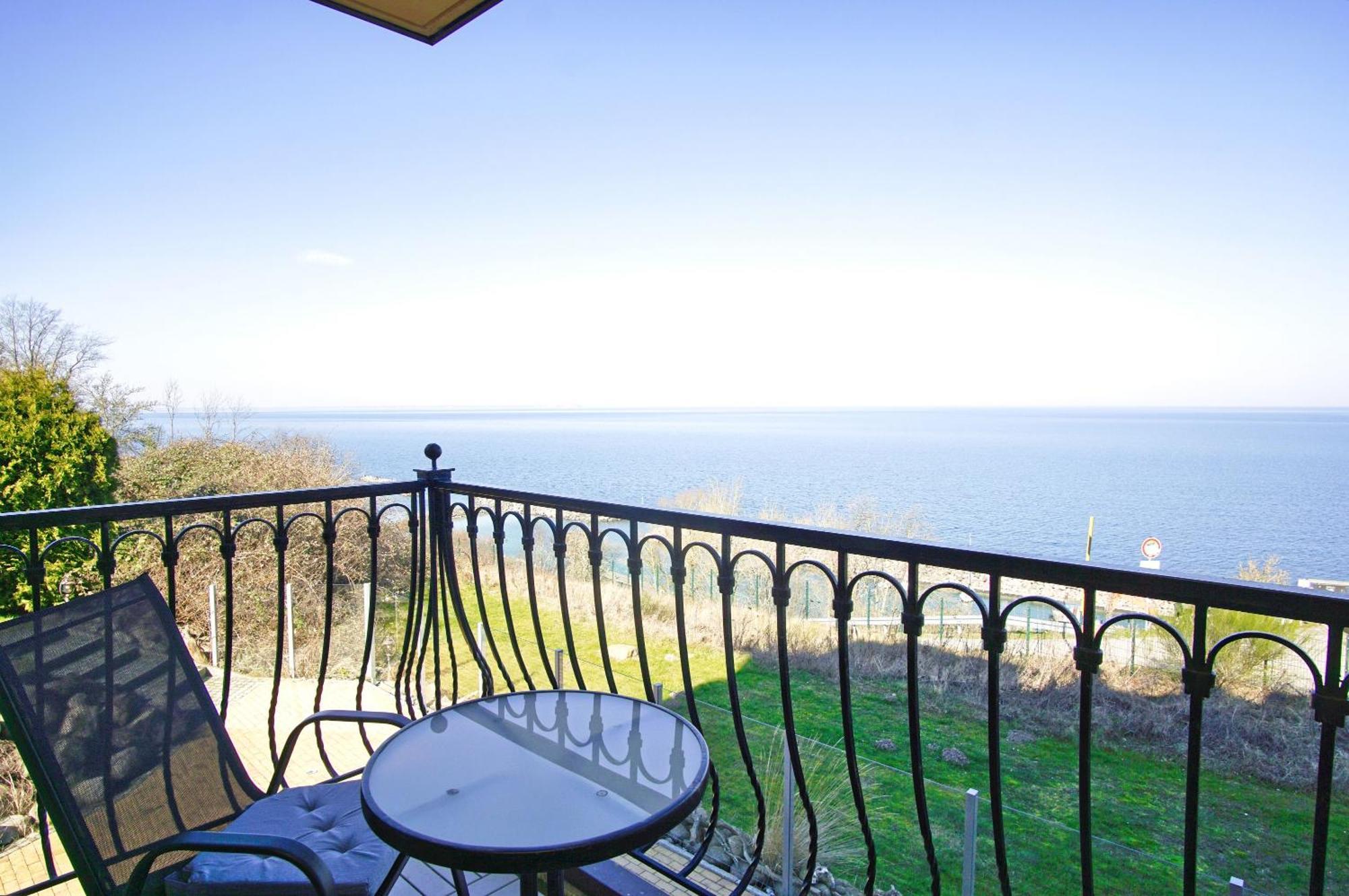 Ferienwohnung Mit Traumhaftem Meerblick - Haus Am Meer Fewo 01 Lohme Buitenkant foto